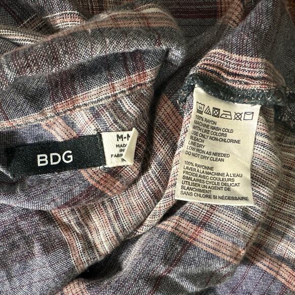 BDG Urban Outfitters Melanie Oversized Plaid Button Down Tie Front Top Sz M - Picture 9 of 11